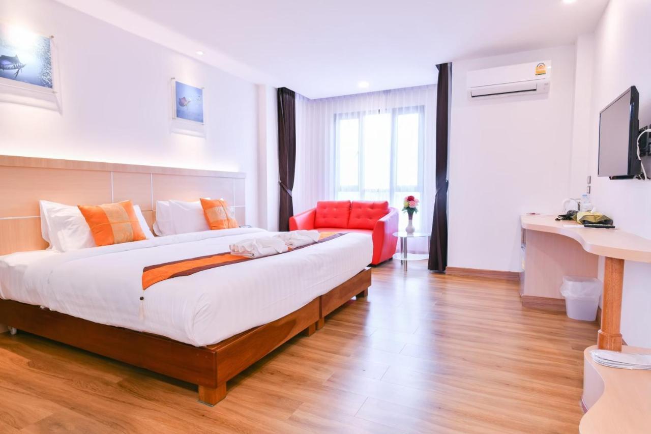 Marlin Hotel Surat Thani Exterior photo