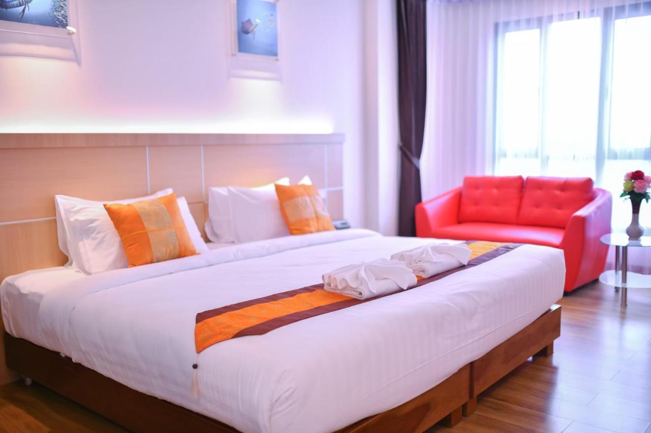 Marlin Hotel Surat Thani Exterior photo
